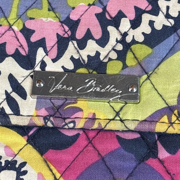 Vera Bradley Quilted Trifold Wallet Floral Multicolor ID Window Snap Closure - Picture 2 of 7